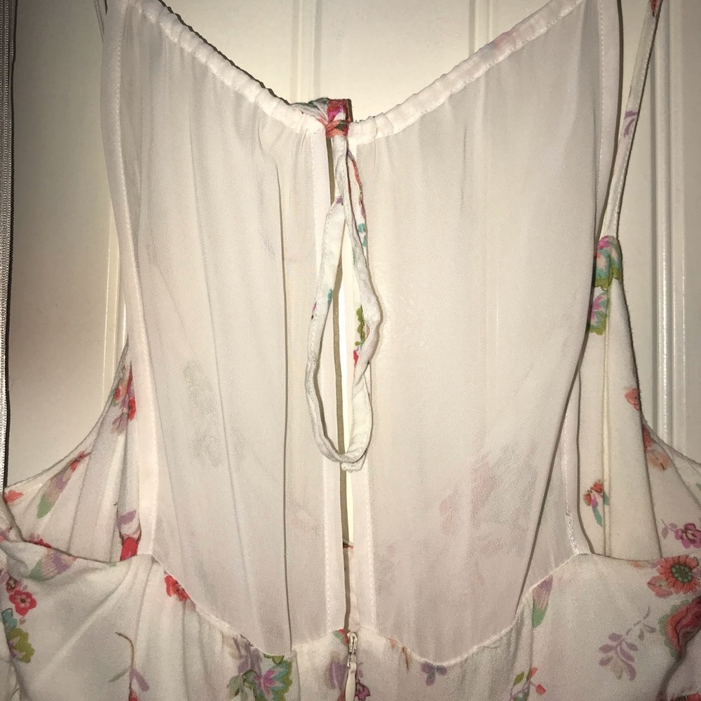 Dress - Picture 2 of 8